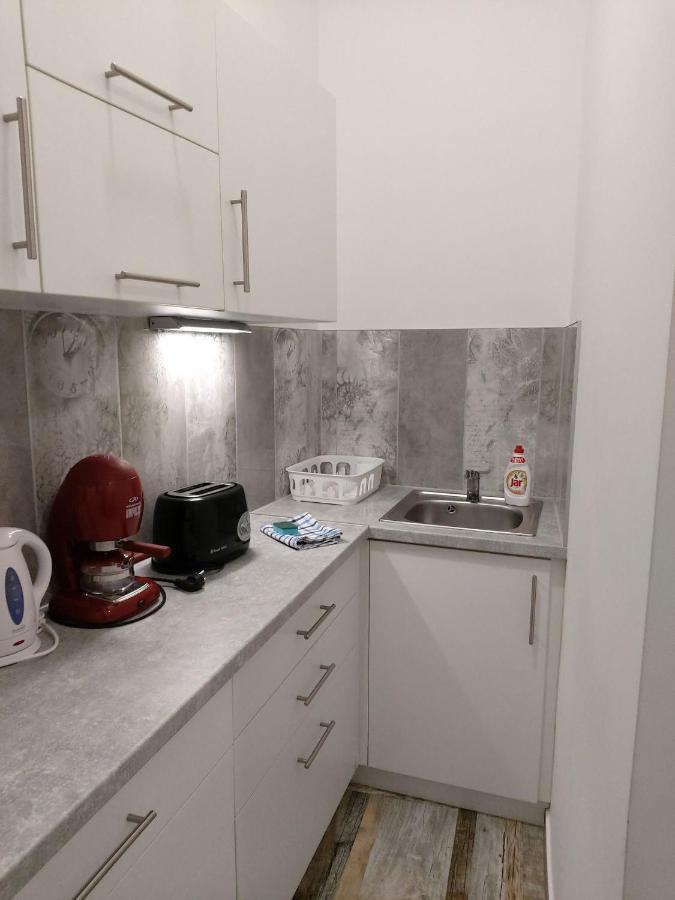Pompar Belvarosi Apartman Segedyn Zewnętrze zdjęcie