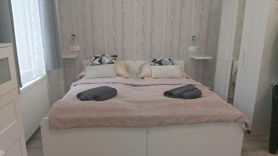 Pompar Belvarosi Apartman Segedyn Zewnętrze zdjęcie