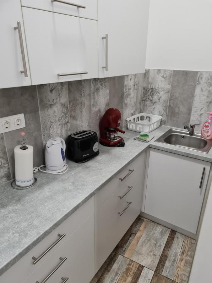 Pompar Belvarosi Apartman Segedyn Zewnętrze zdjęcie