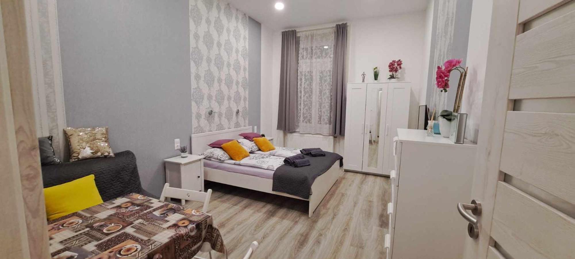 Pompar Belvarosi Apartman Segedyn Zewnętrze zdjęcie